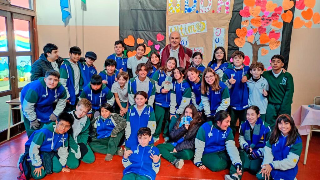 Instagram post from institutovives. This post is in position 2.