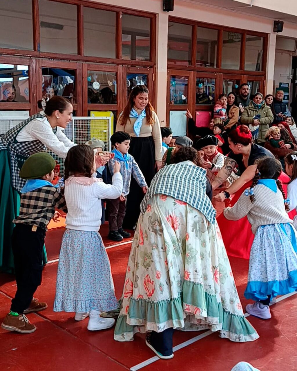 Instagram post from institutovives. This post is in position 5.