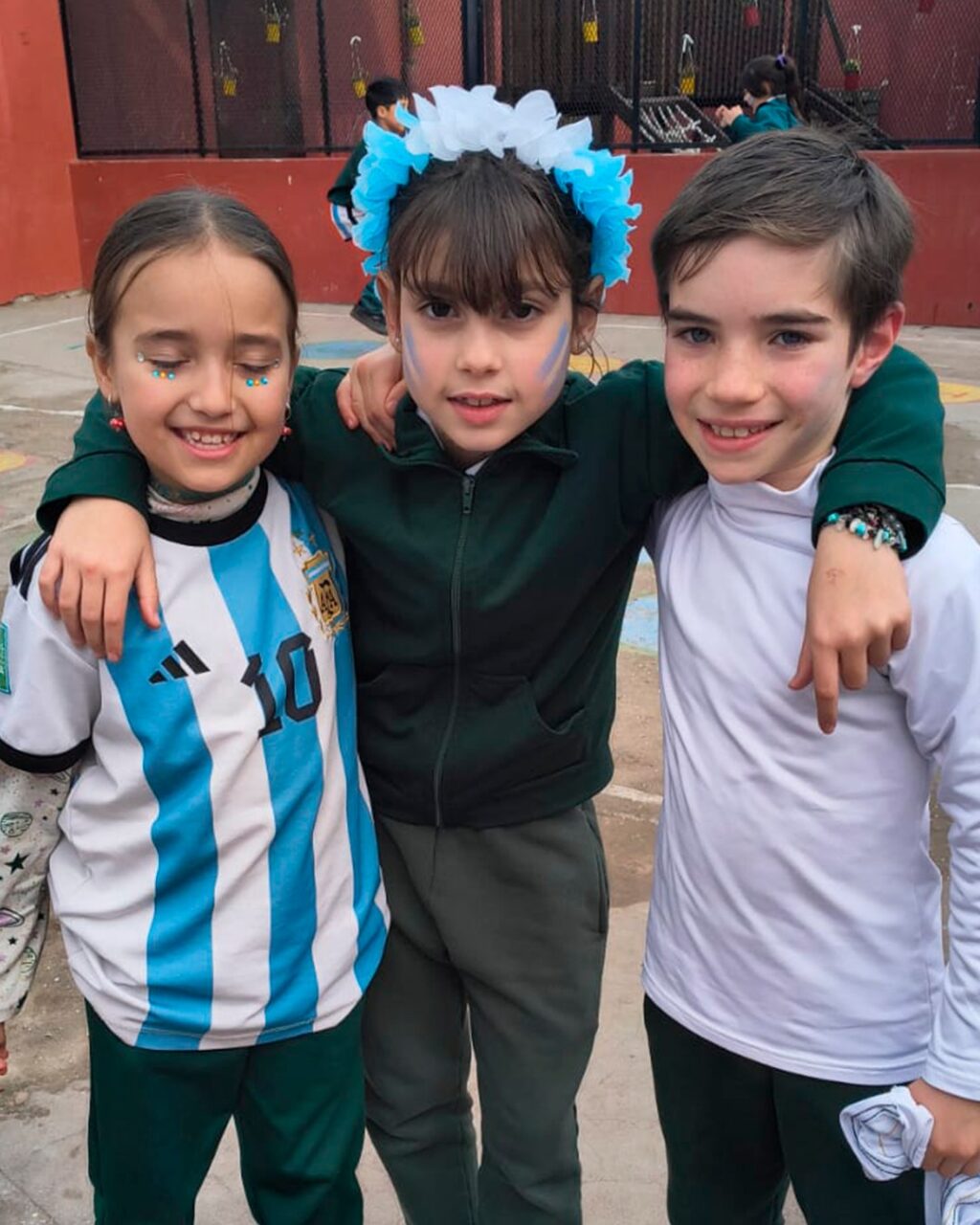 Instagram post from institutovives. This post is in position 3.